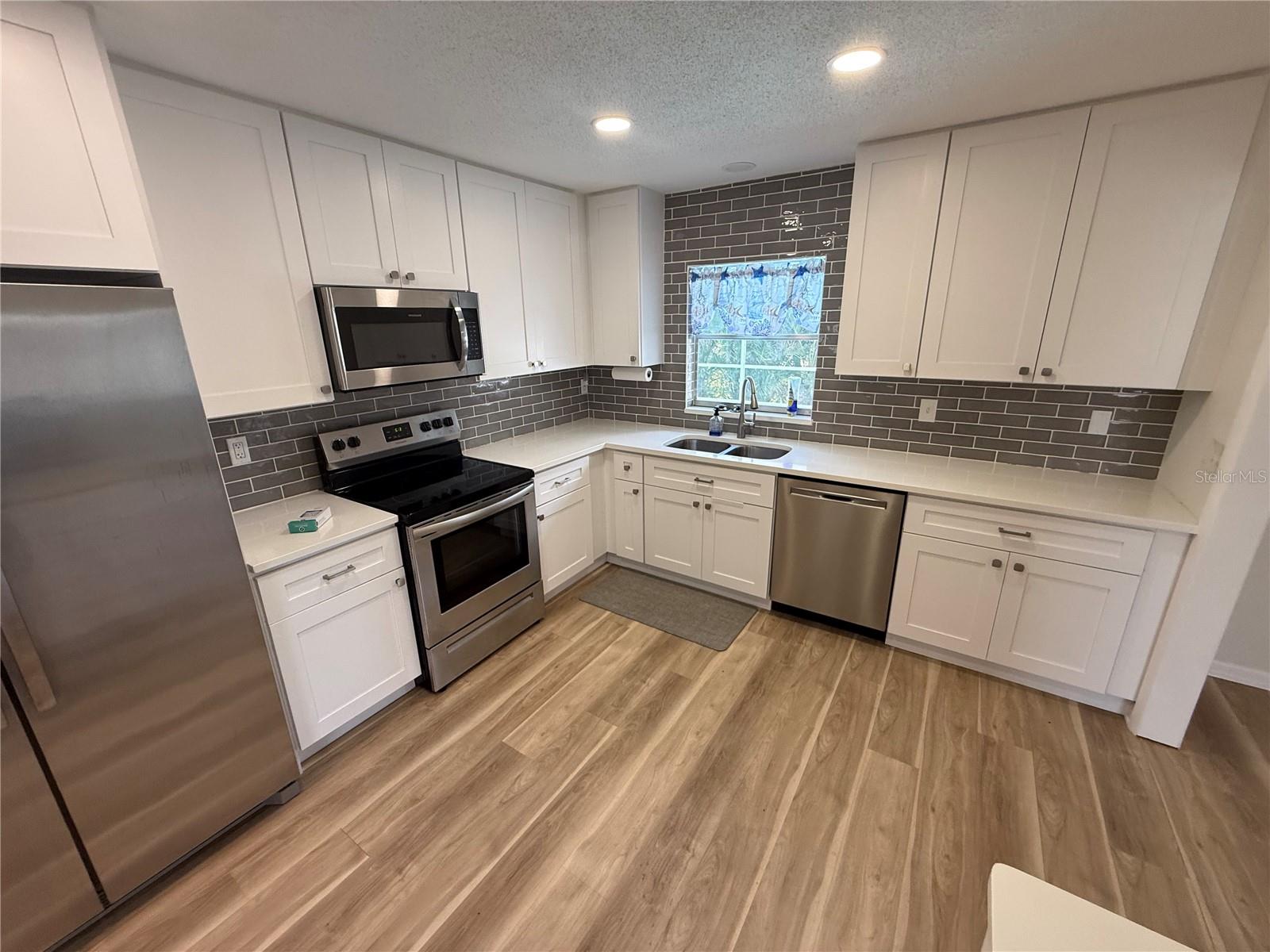 BAHIA VISTA - Residential