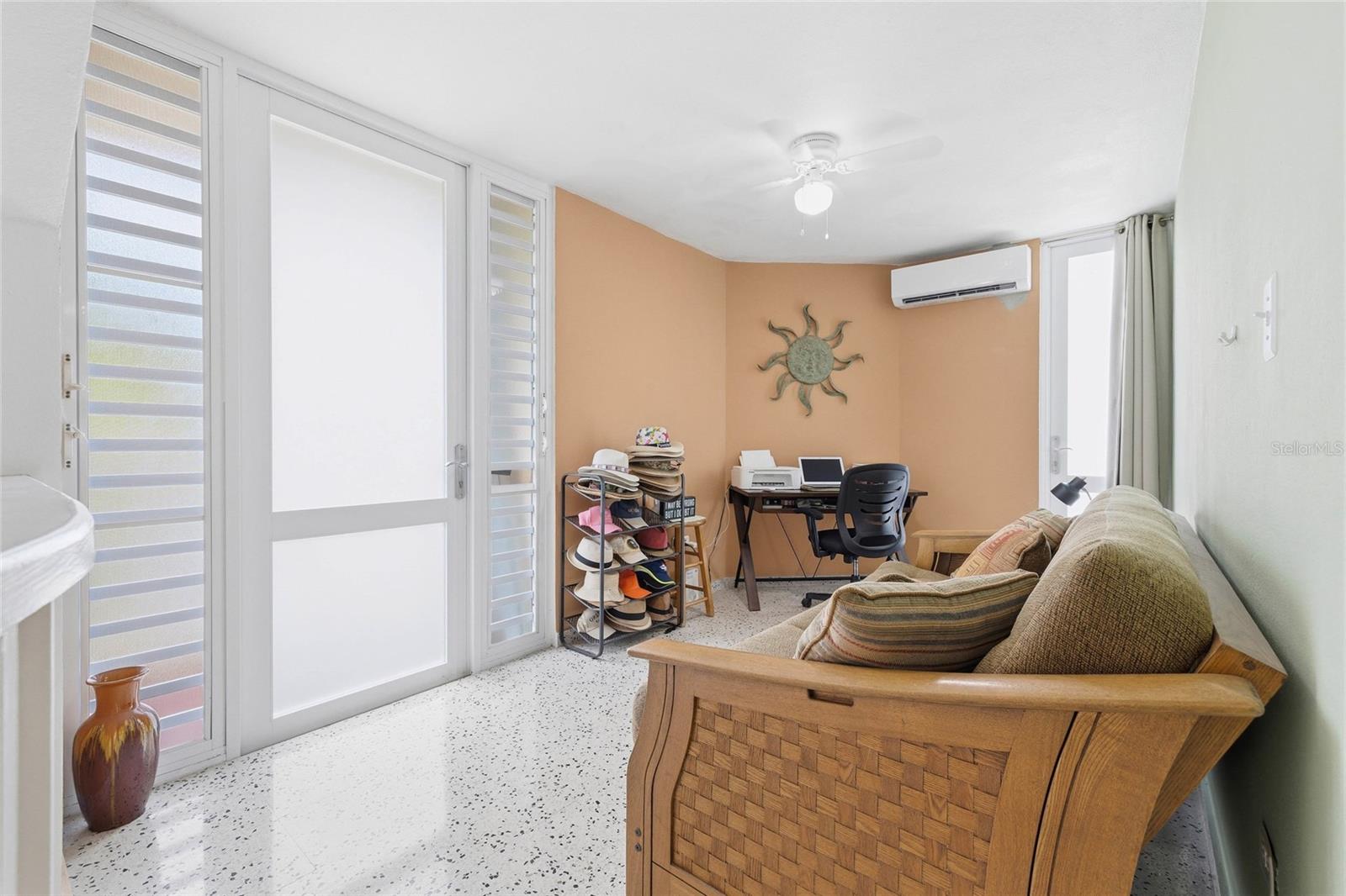 URB. COCO BEACH - Residential
