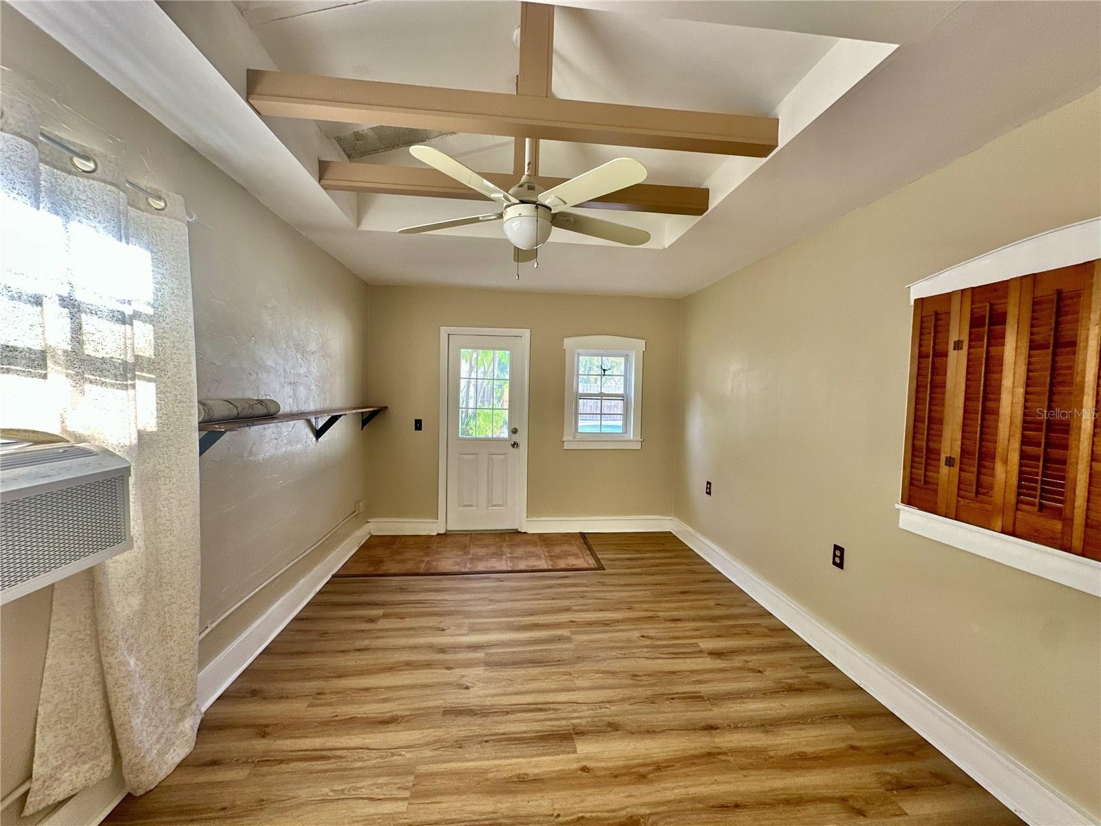 SPRING LAKE 1ST ADD - Residential