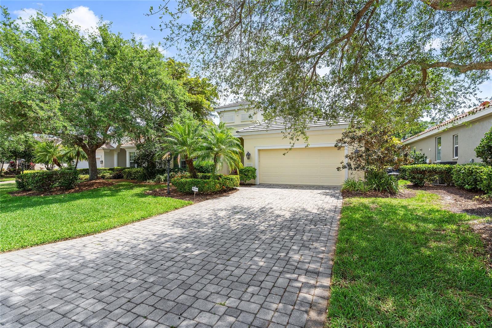KENWOOD AT UNIVERSITY PARK - Residential