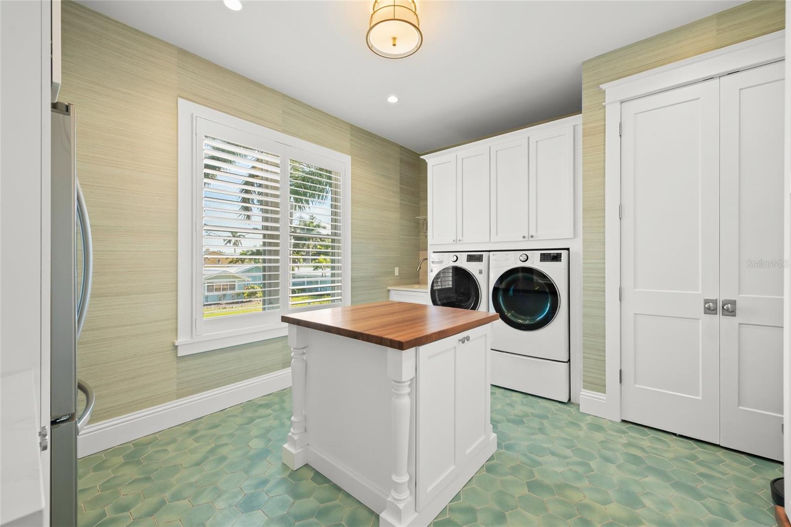 BAY PALMS ADD - Residential