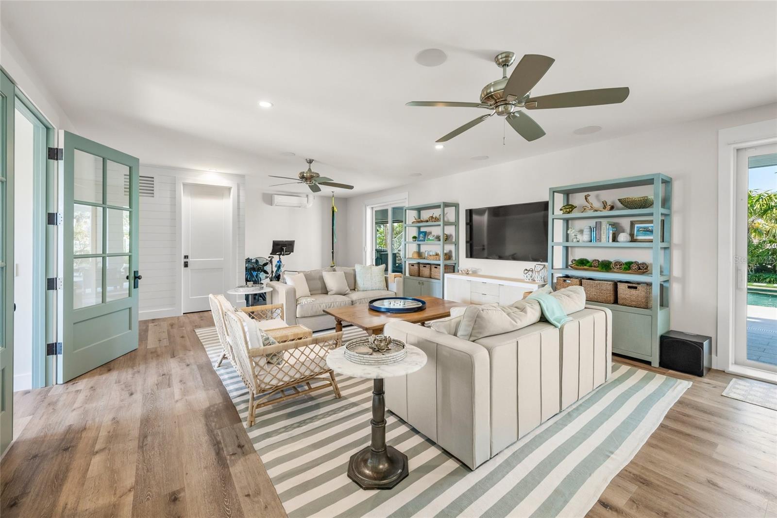BAY PALMS ADD - Residential