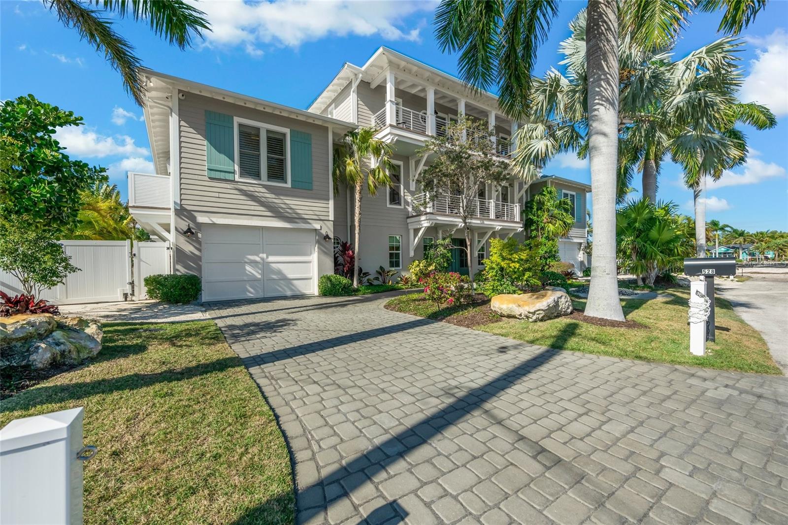 BAY PALMS ADD - Residential