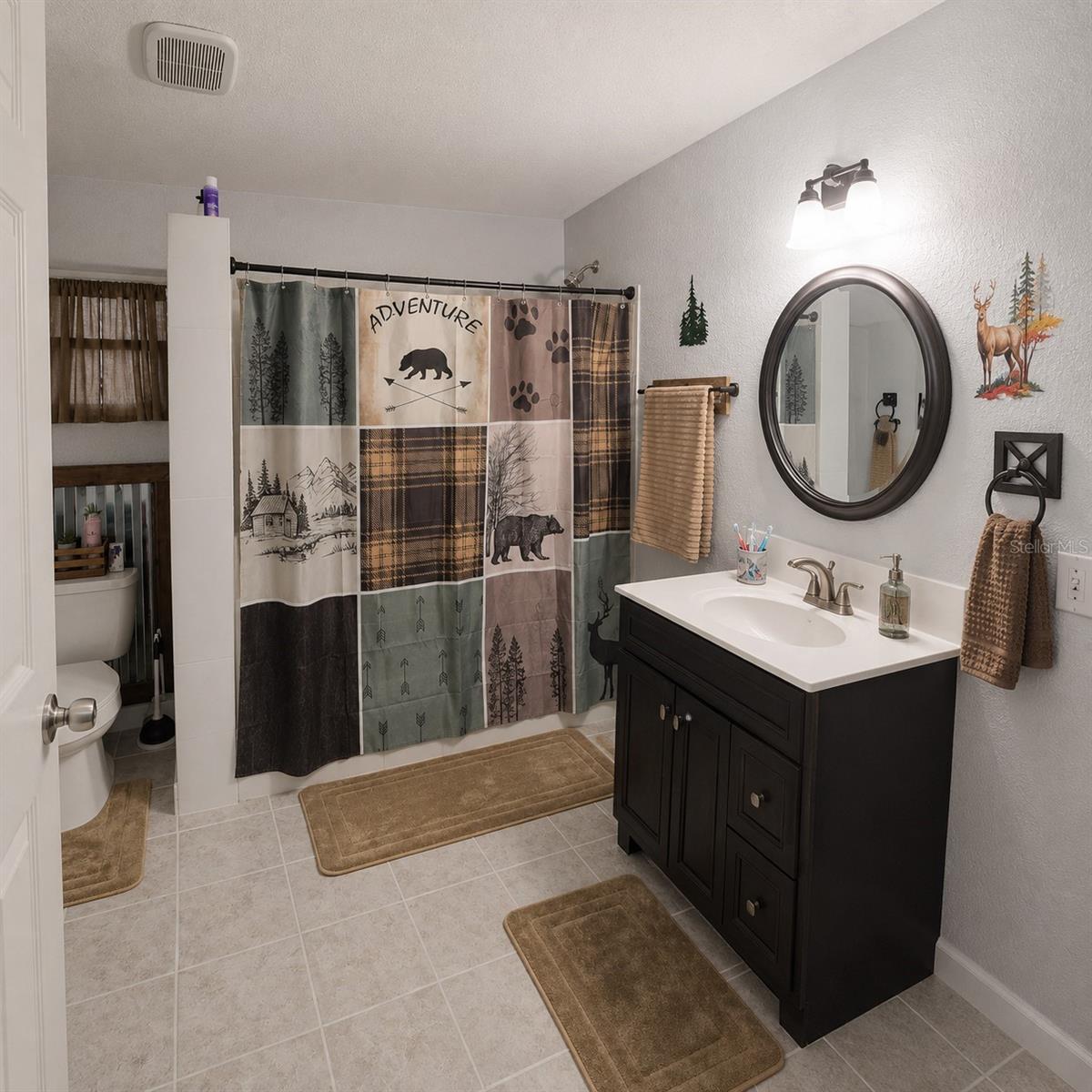 OAKRIDGE ESTATES - Residential
