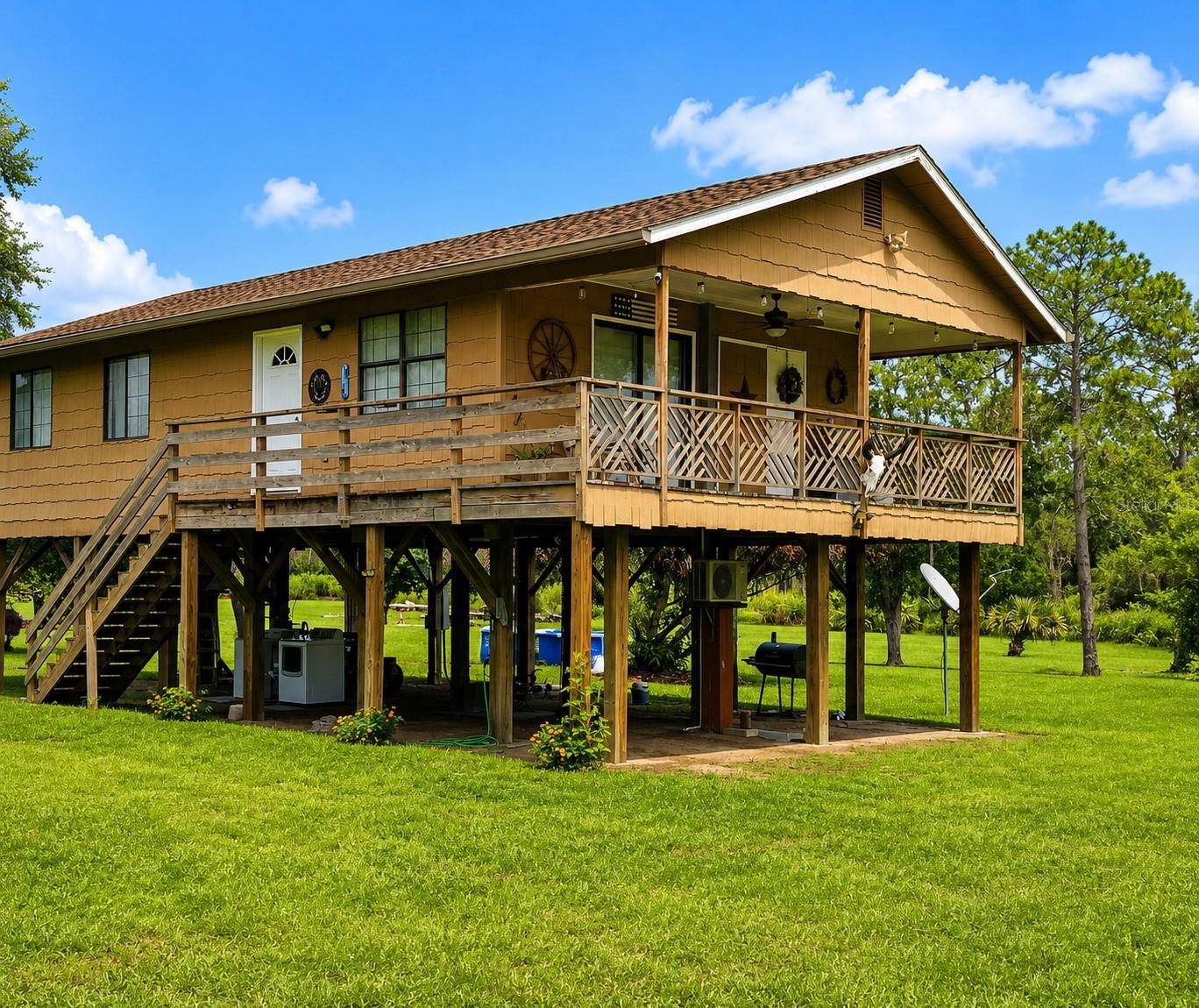 OAKRIDGE ESTATES - Residential
