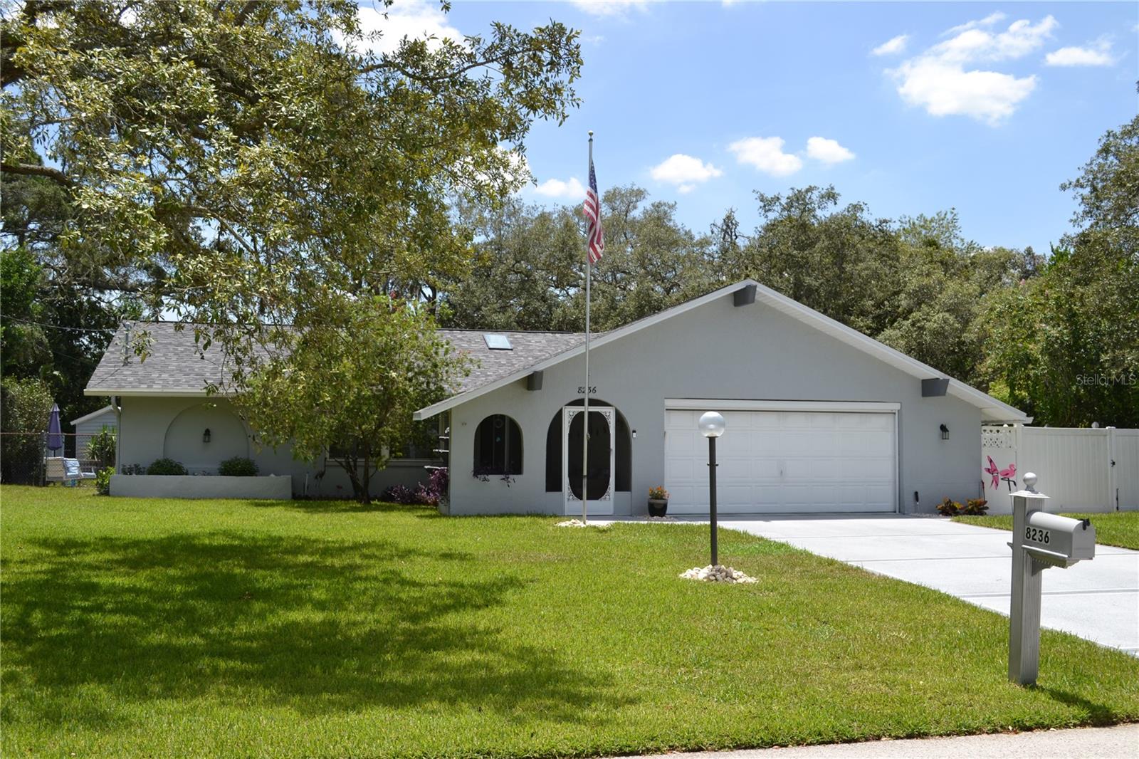 SPRING HILL - Residential