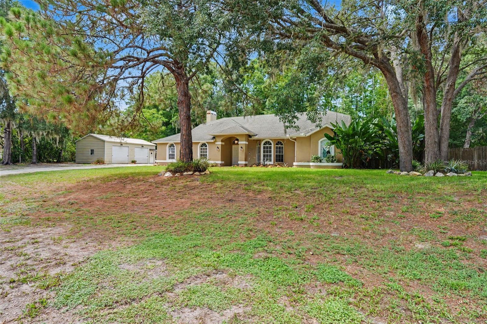 GOLDEN ACRES - Residential
