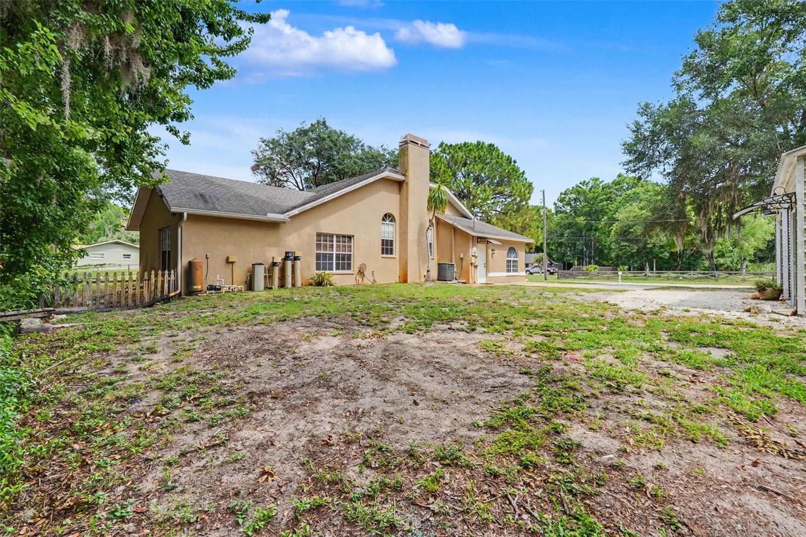 GOLDEN ACRES - Residential
