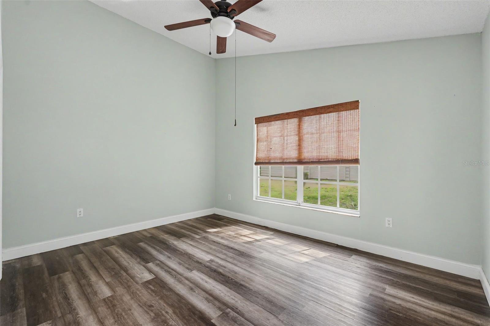 GOLDEN ACRES - Residential