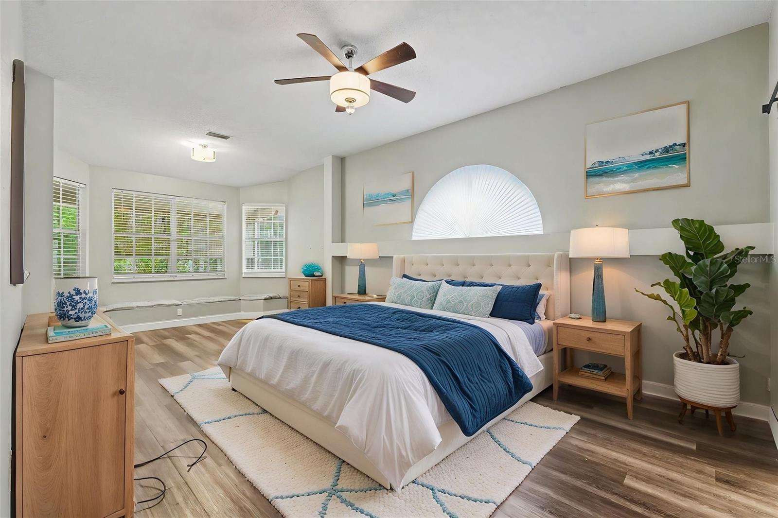 GOLDEN ACRES - Residential