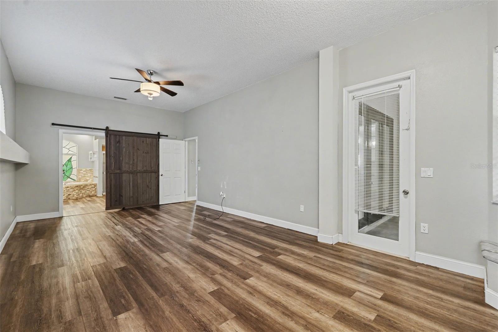 GOLDEN ACRES - Residential