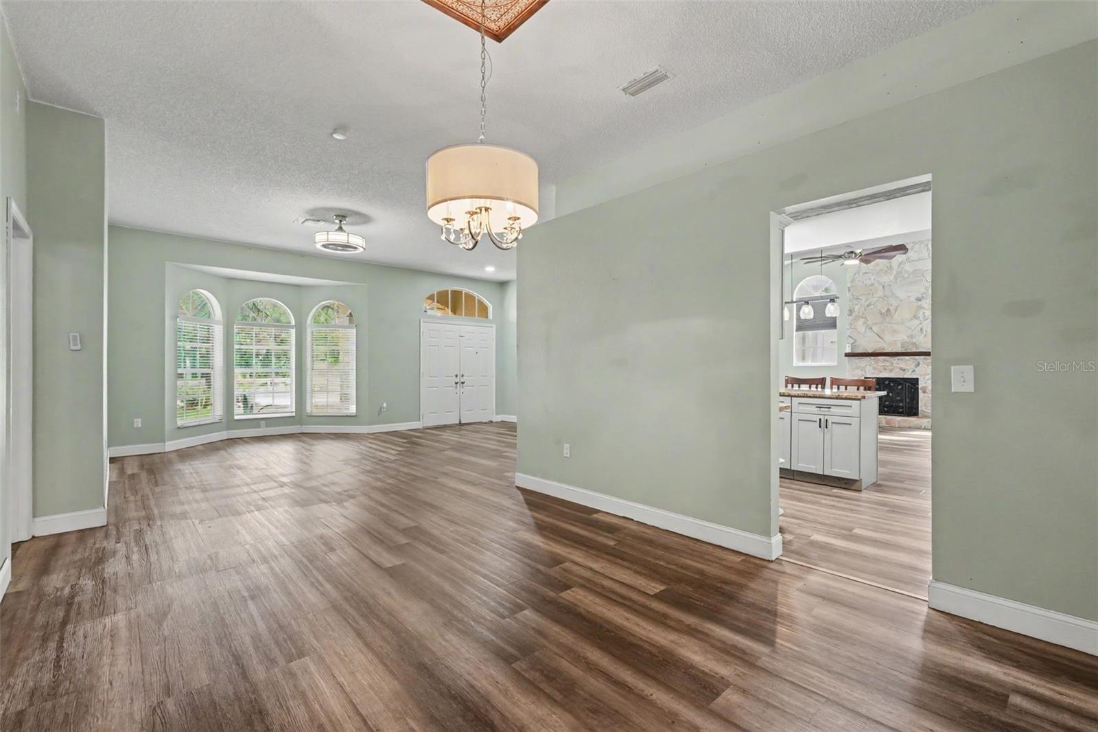 GOLDEN ACRES - Residential