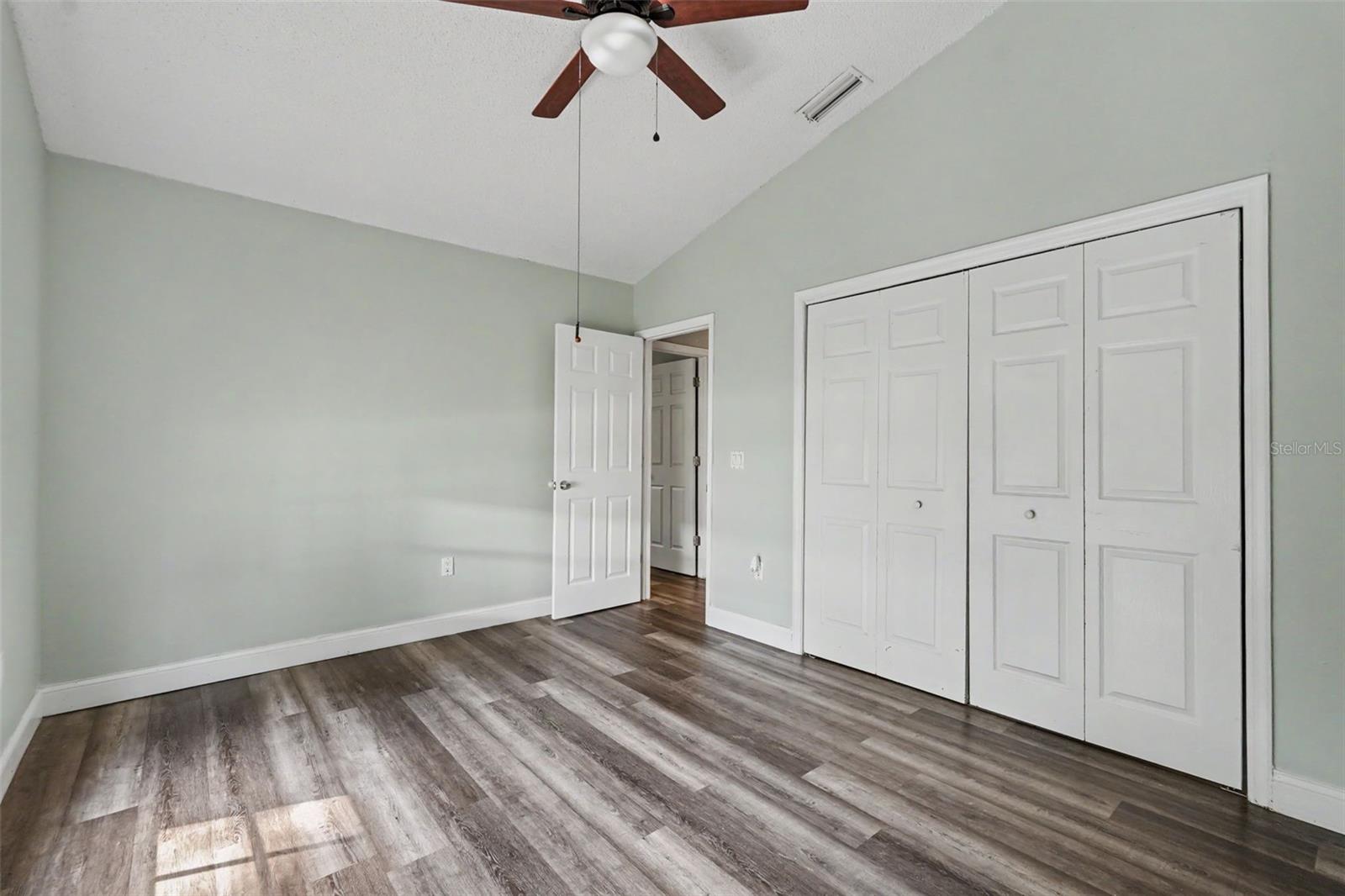 GOLDEN ACRES - Residential