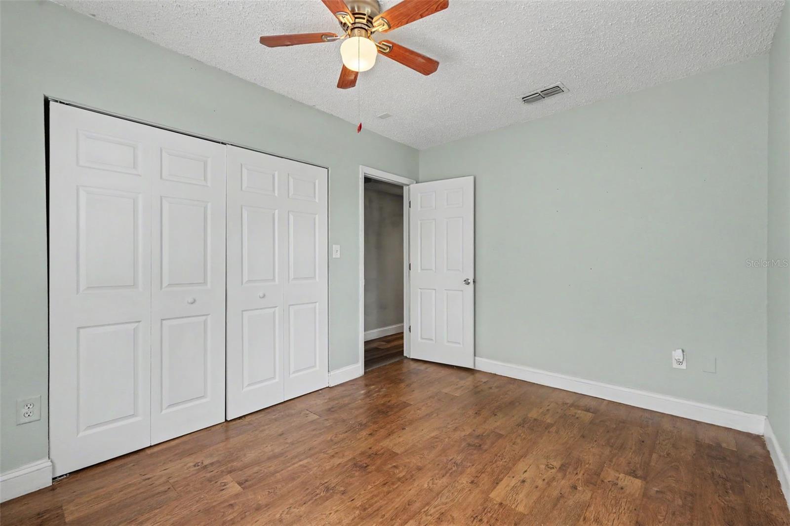GOLDEN ACRES - Residential