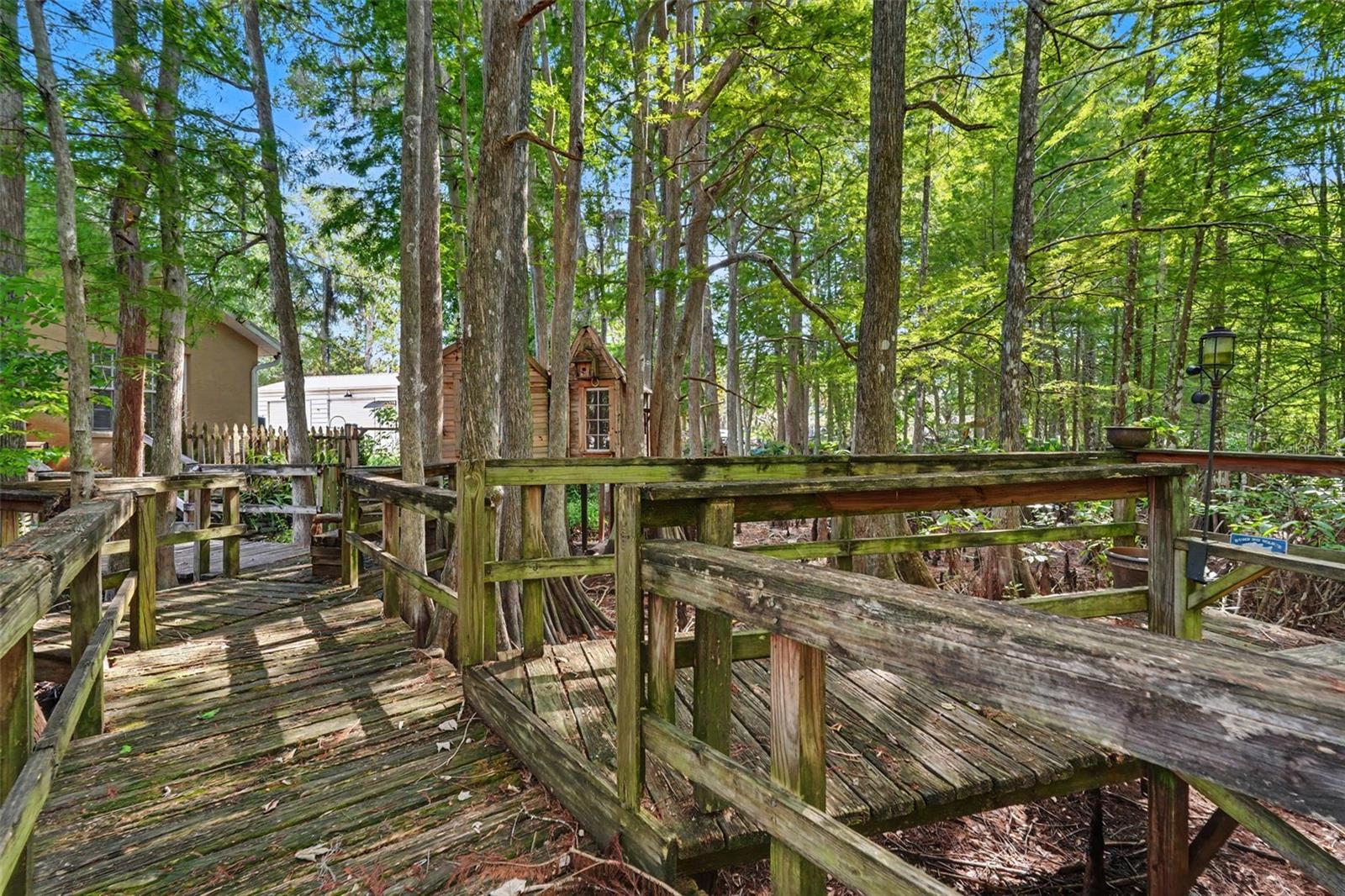 GOLDEN ACRES - Residential