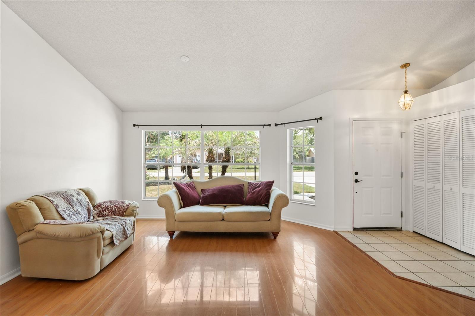 TANGERINE - Residential