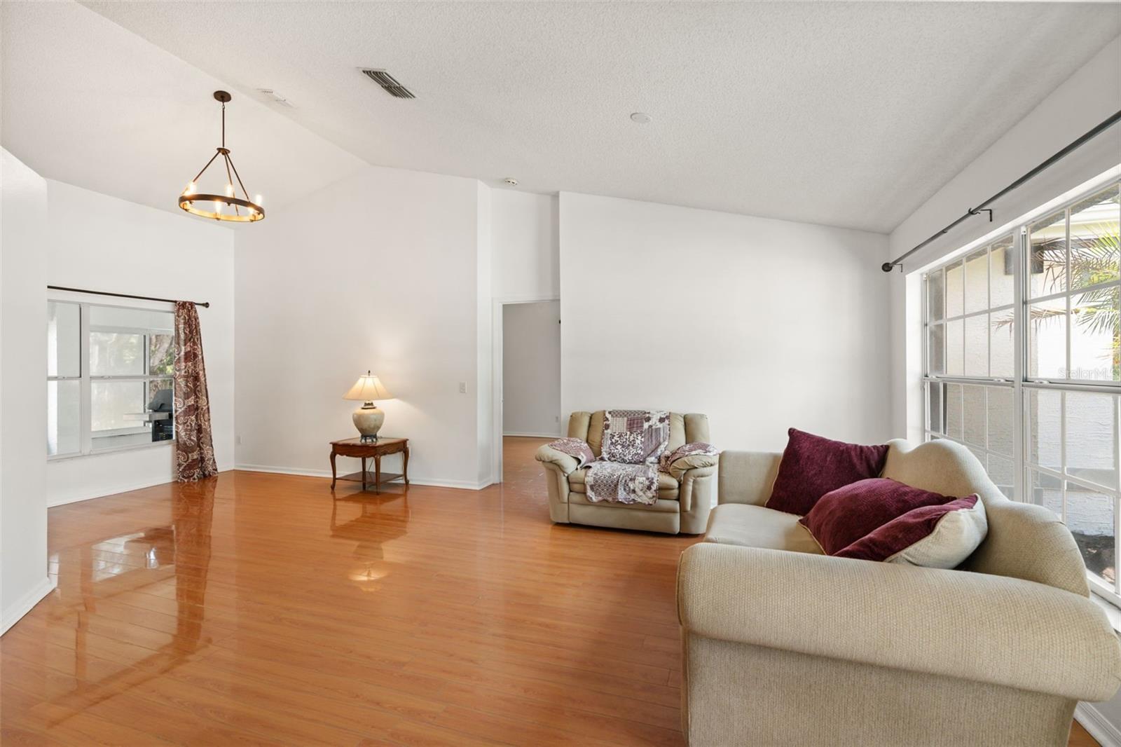 TANGERINE - Residential