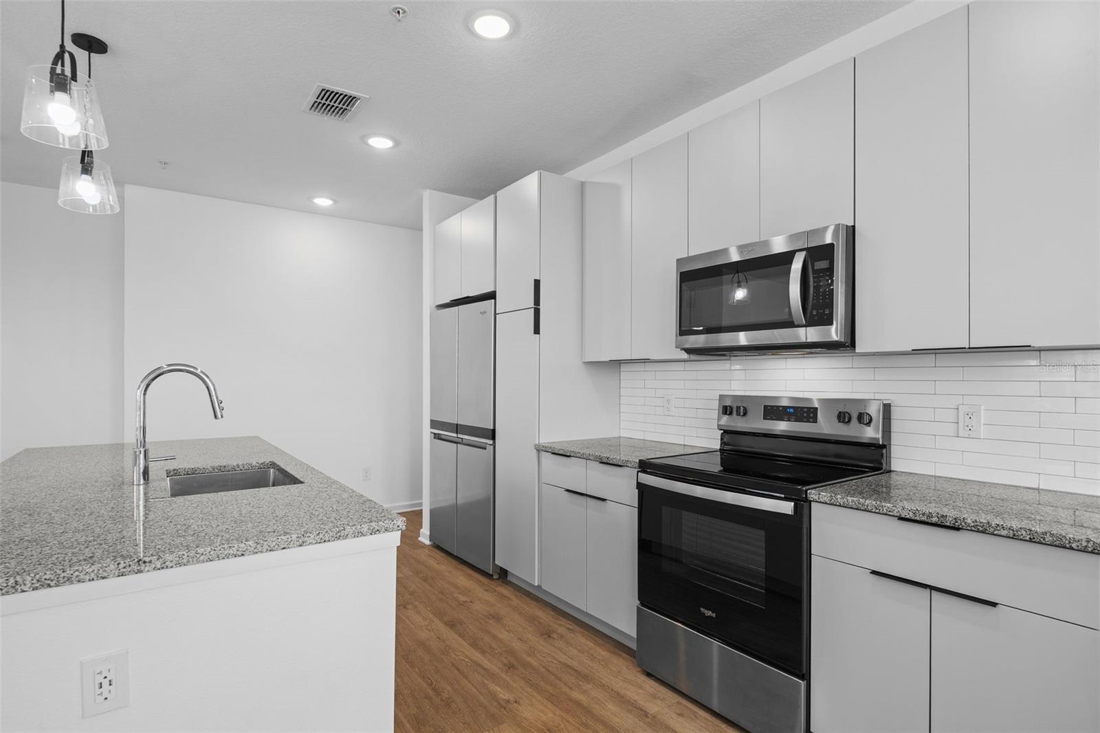 LUNARA APARTMENTS - Residential Lease