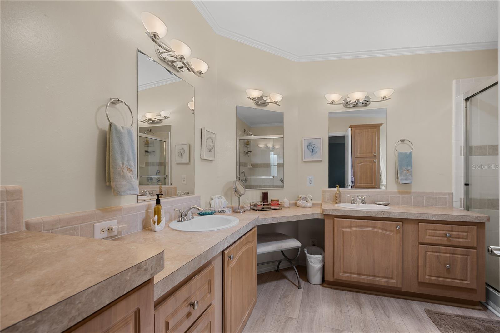 IMPERIAL LAKES ESTATES UNIT II - Residential