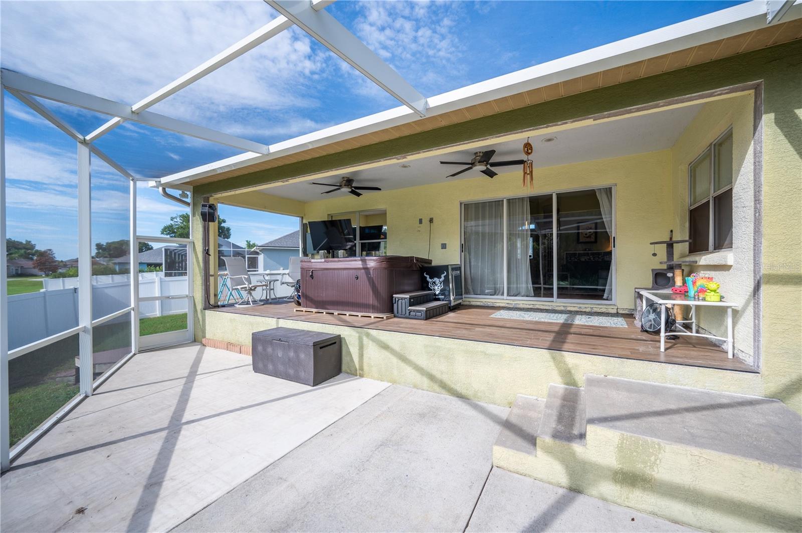 HUNTINGTON RDG - Residential