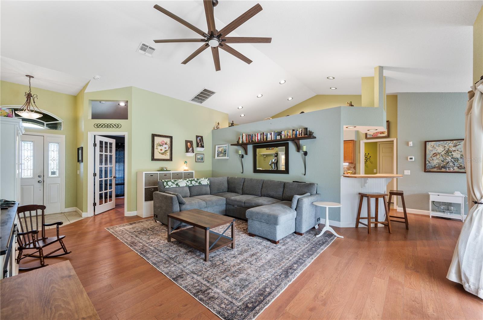 HUNTINGTON RDG - Residential