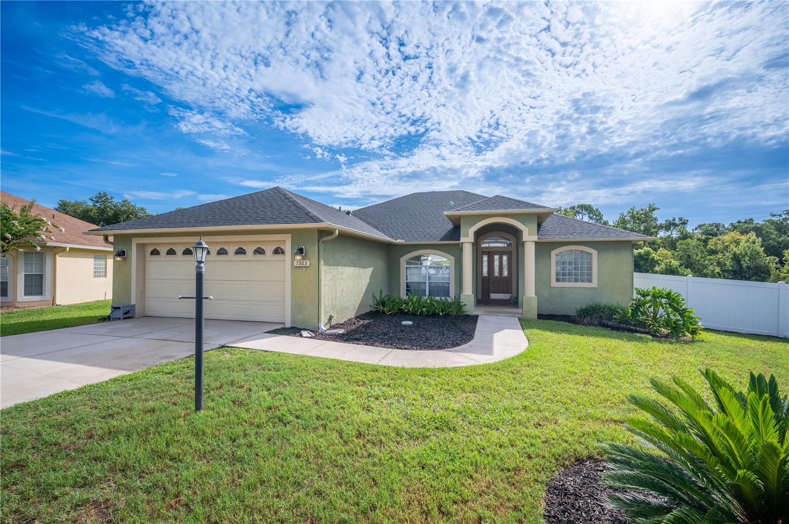 HUNTINGTON RDG - Residential