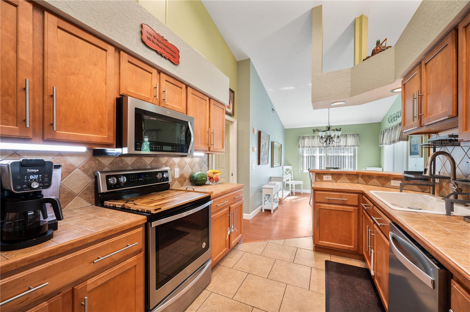 HUNTINGTON RDG - Residential