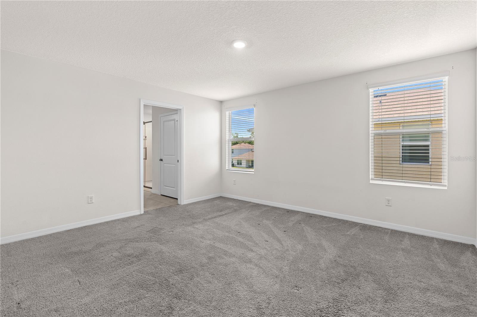 SUWANNEE LAKESIDE PH 2 & 3 - Residential Lease
