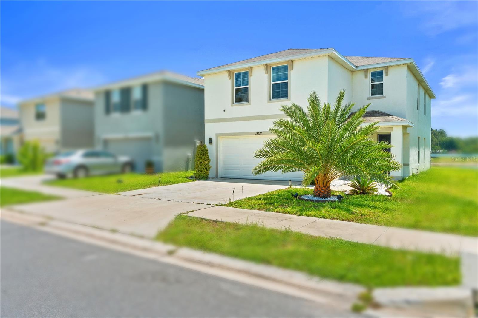 SUWANNEE LAKESIDE PH 2 & 3 - Residential Lease