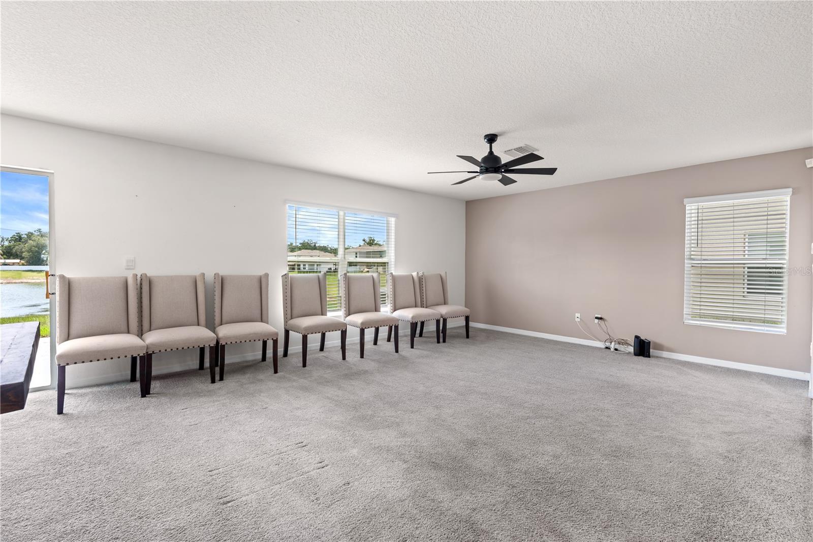 SUWANNEE LAKESIDE PH 2 & 3 - Residential Lease