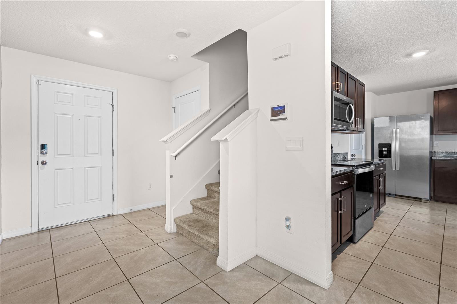 SUWANNEE LAKESIDE PH 2 & 3 - Residential Lease