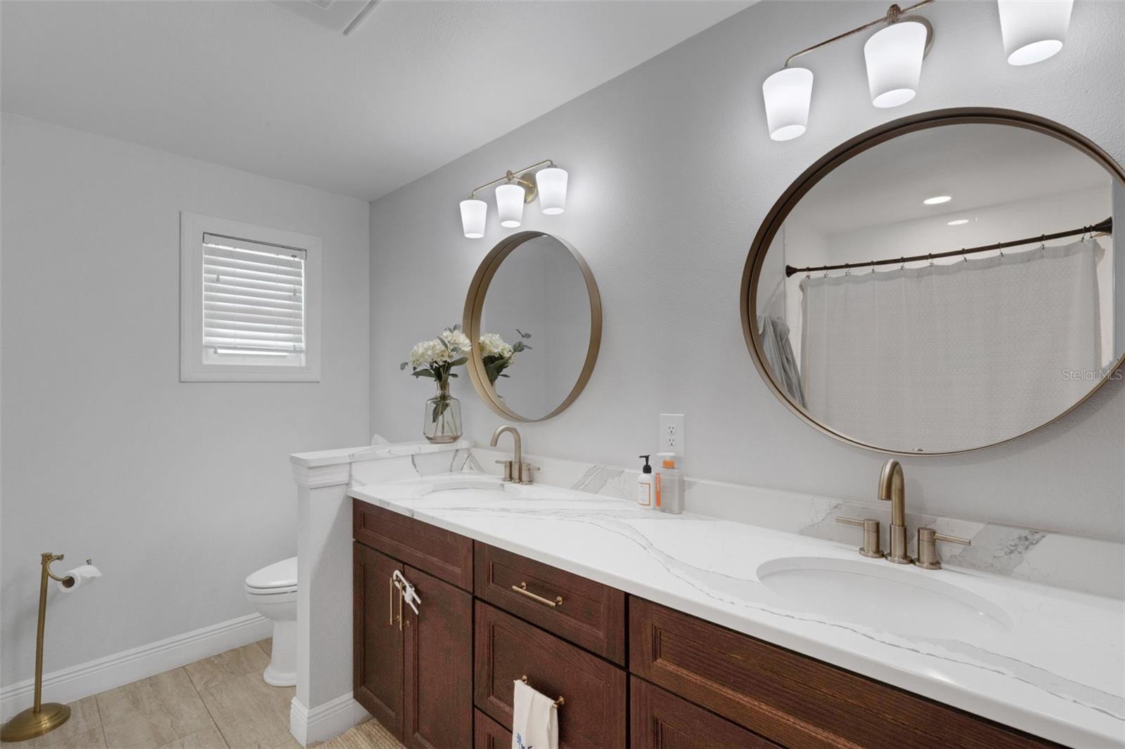 SUNSHINE ACRES - Residential