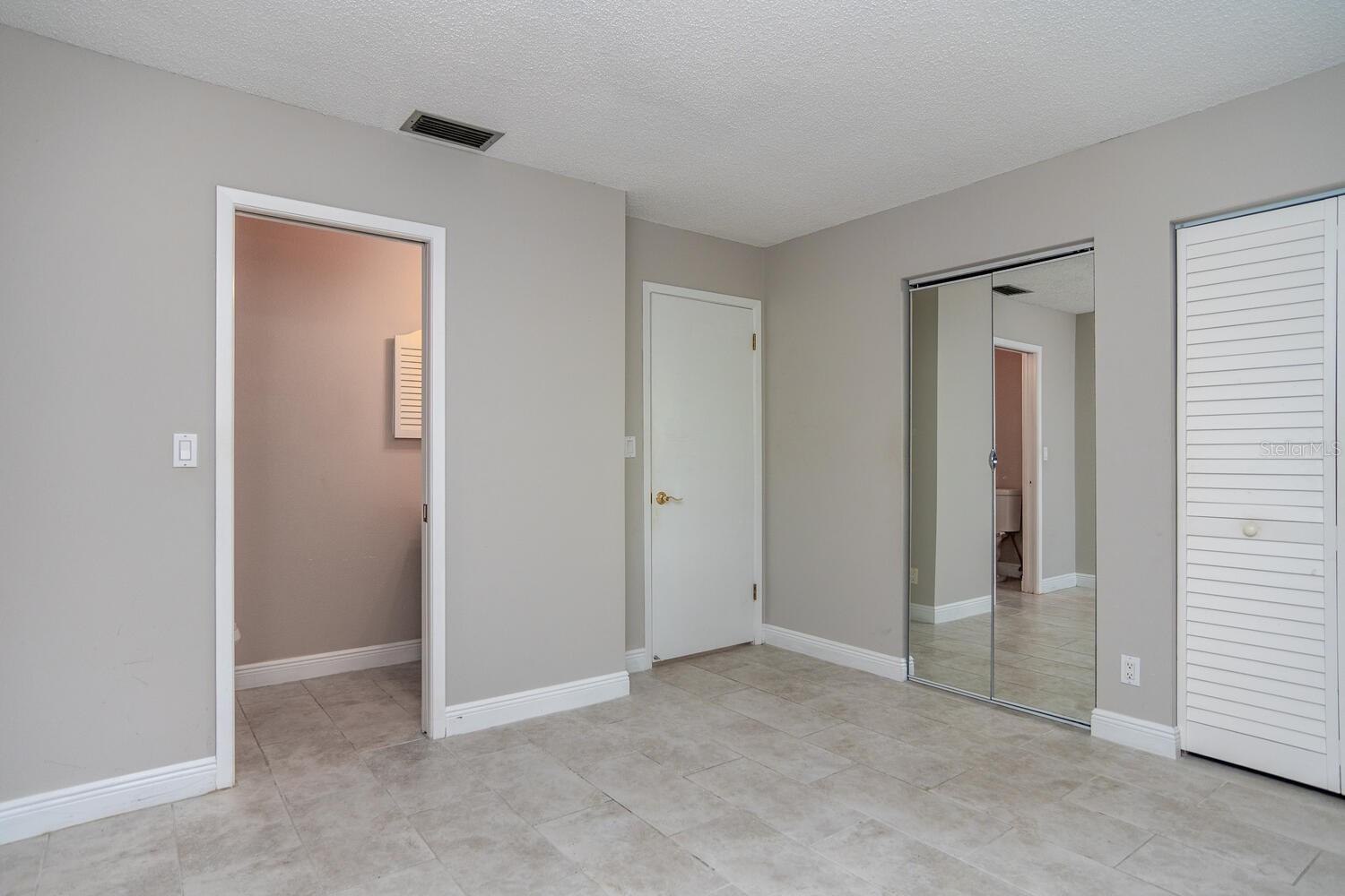 SHOREACRES CENTER - Residential Lease