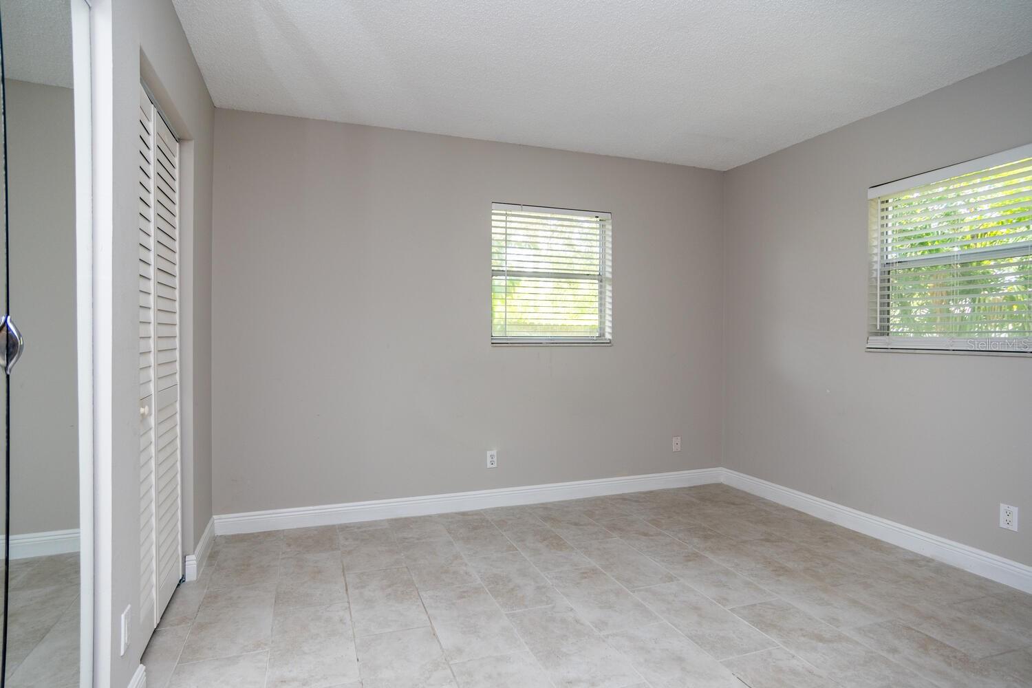 SHOREACRES CENTER - Residential Lease