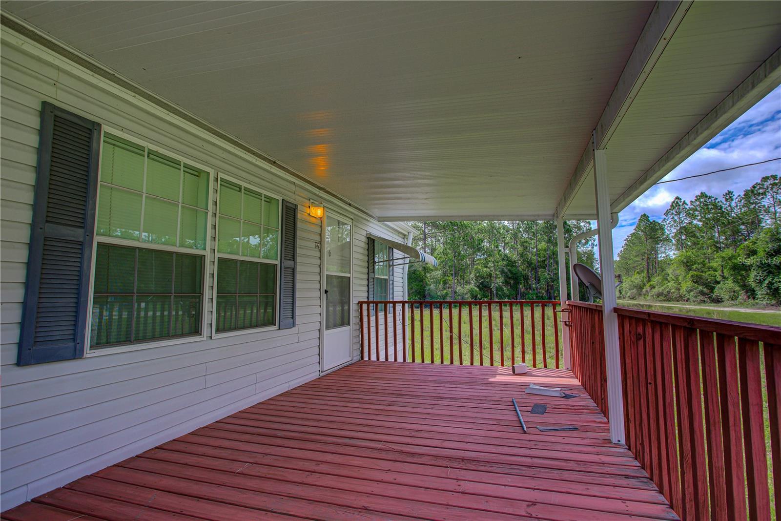 LAKE GEORGE MANOR - Residential