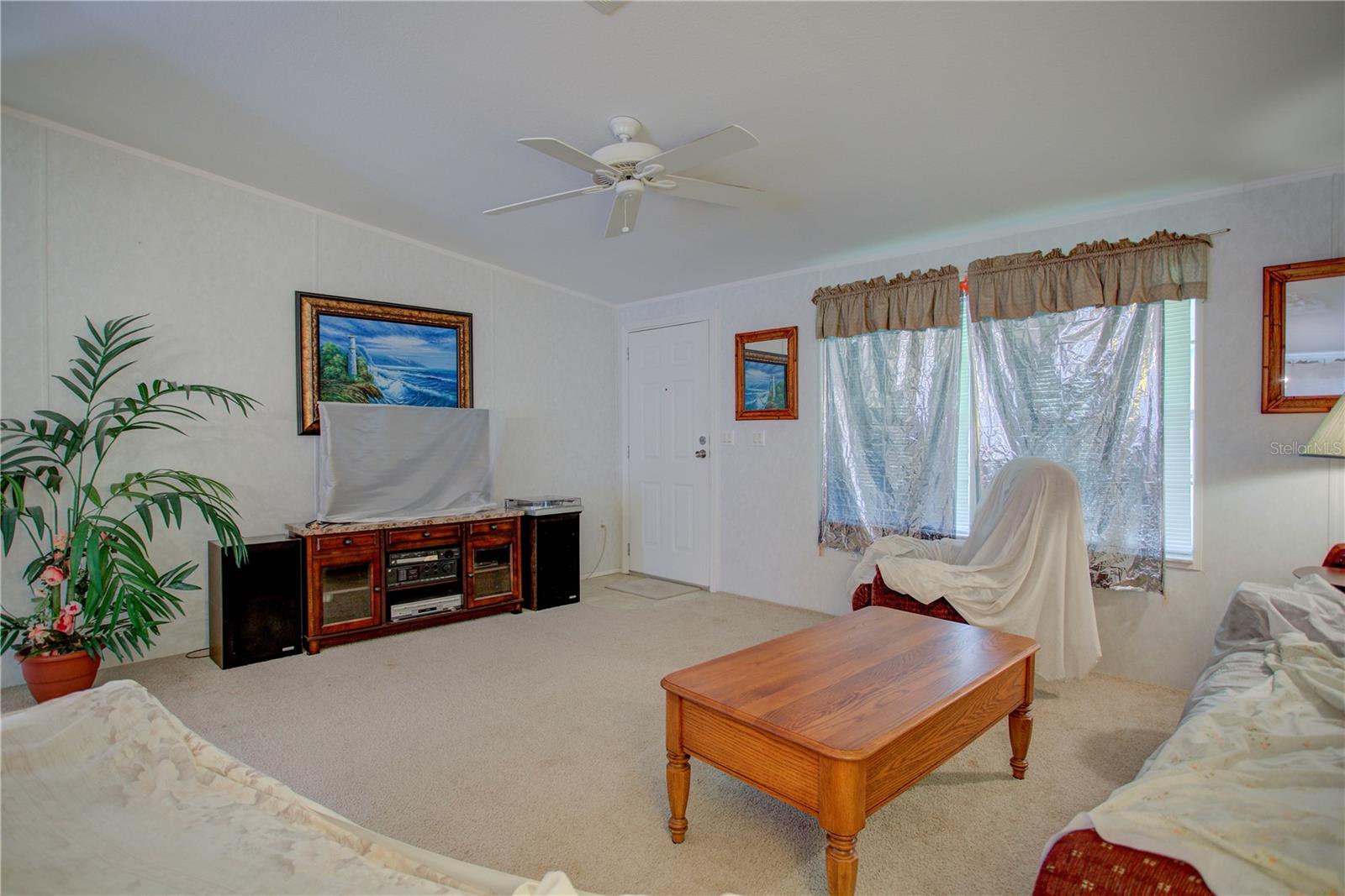 LAKE GEORGE MANOR - Residential