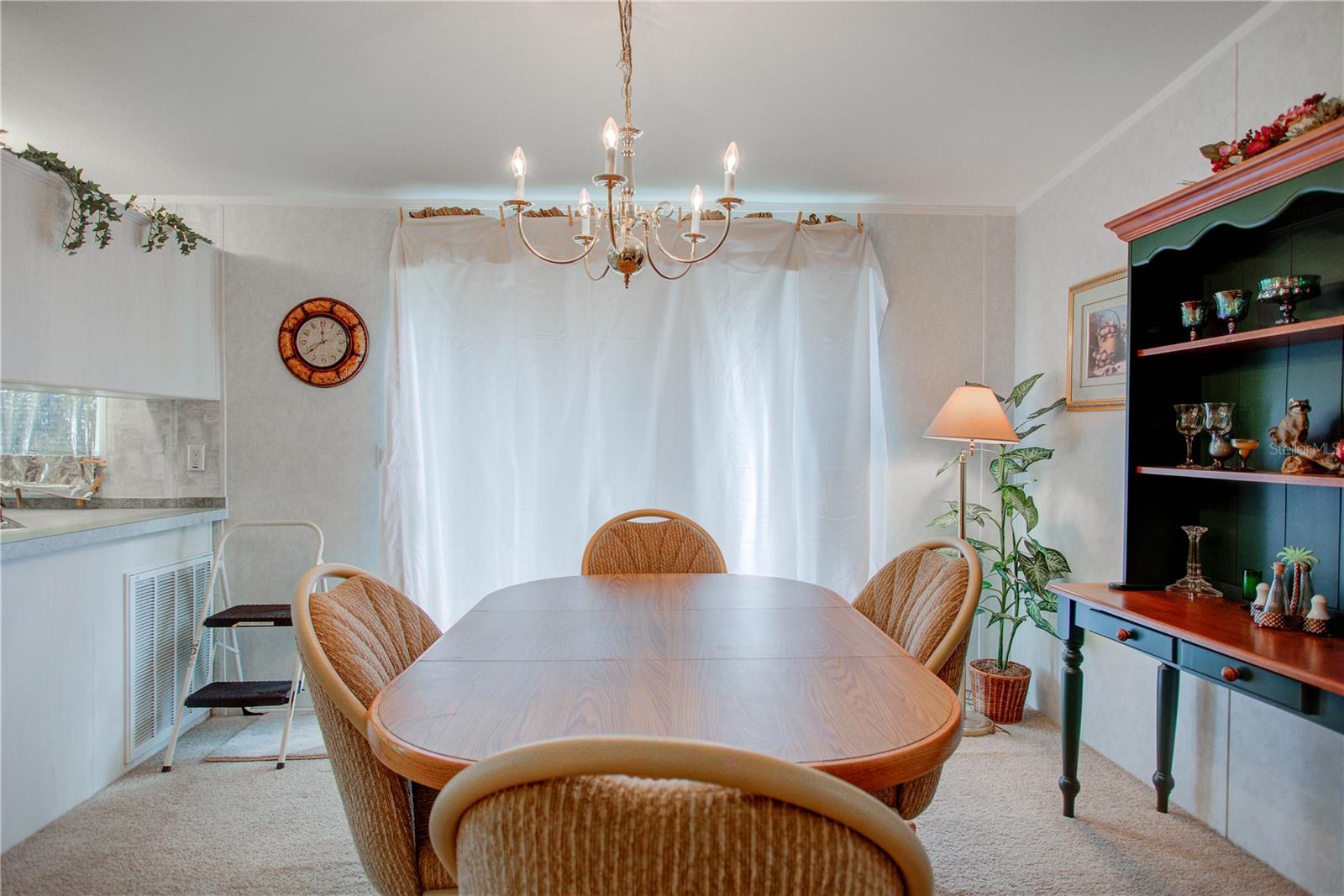 LAKE GEORGE MANOR - Residential