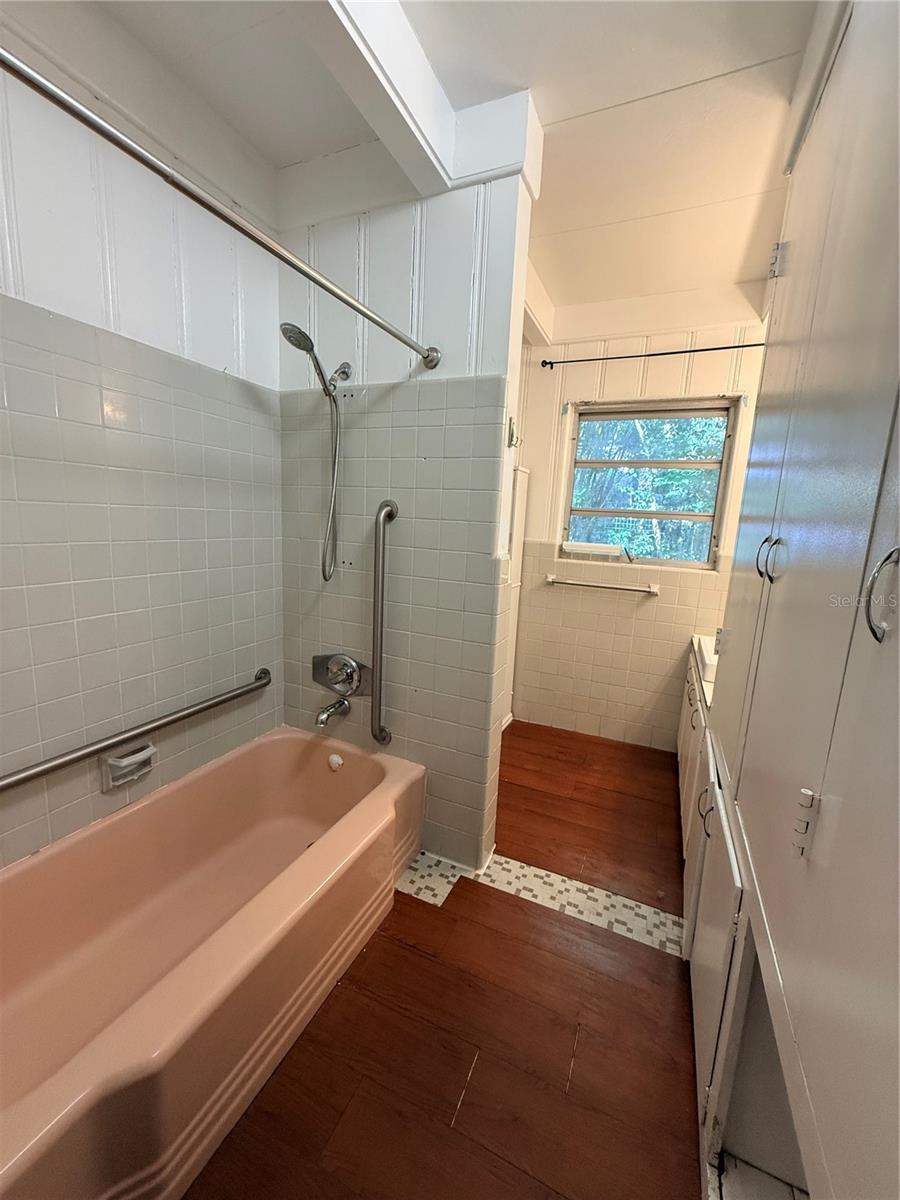J B BAILEY ESTATES - Residential