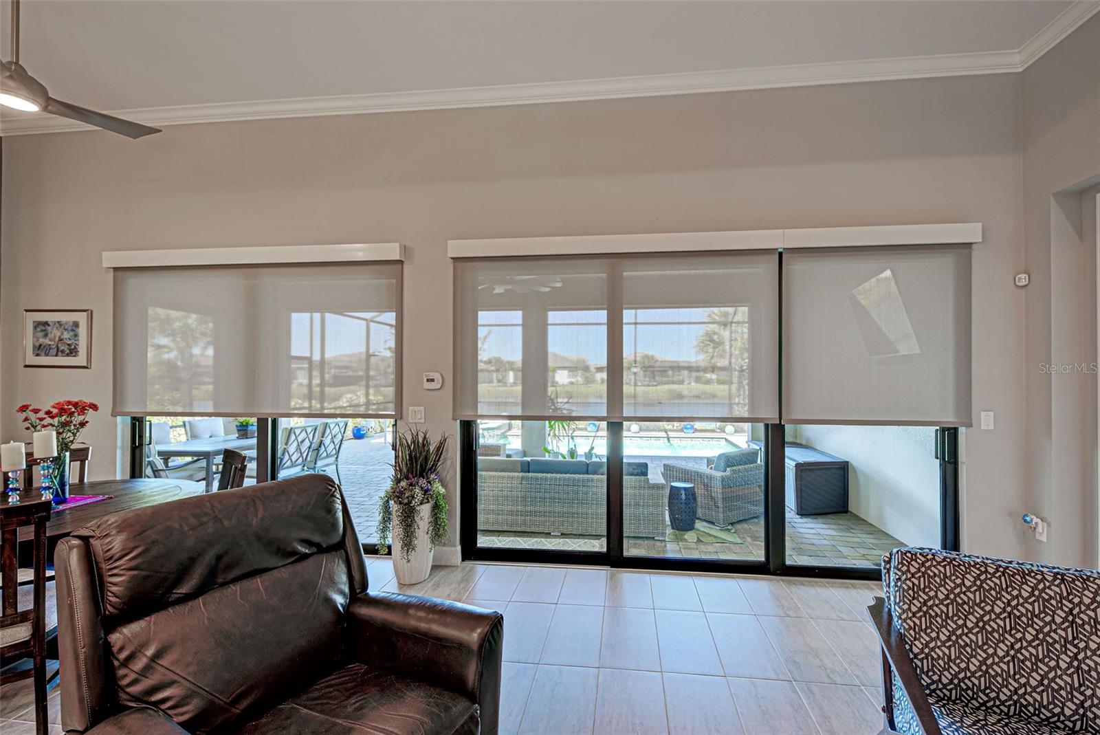 ISLANDWALK/THE WEST VLGS PH 8 - Residential