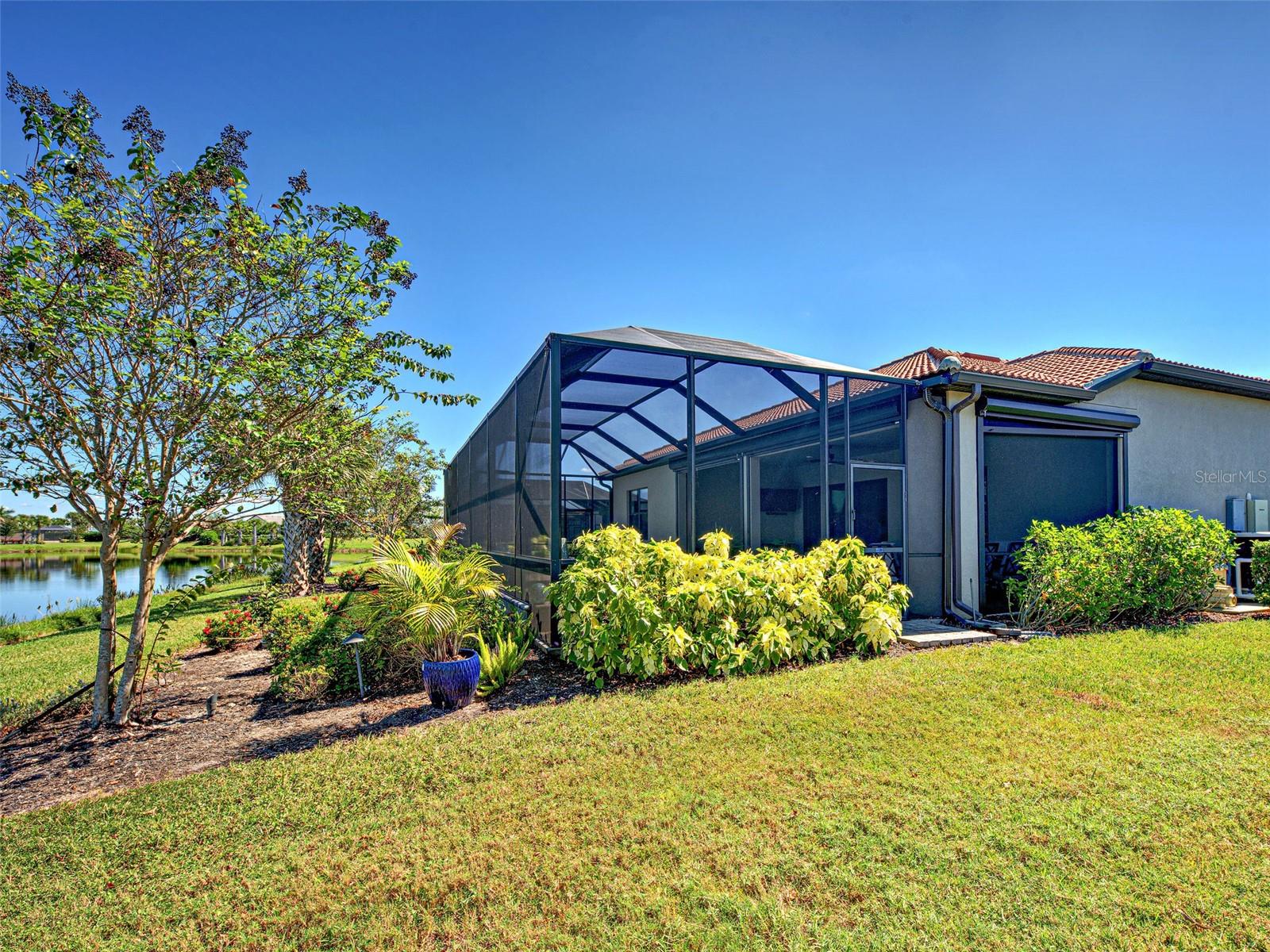 ISLANDWALK/THE WEST VLGS PH 8 - Residential