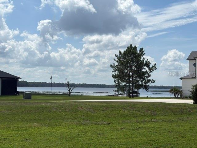 LAKE LIZZIE RESERVE - Residential