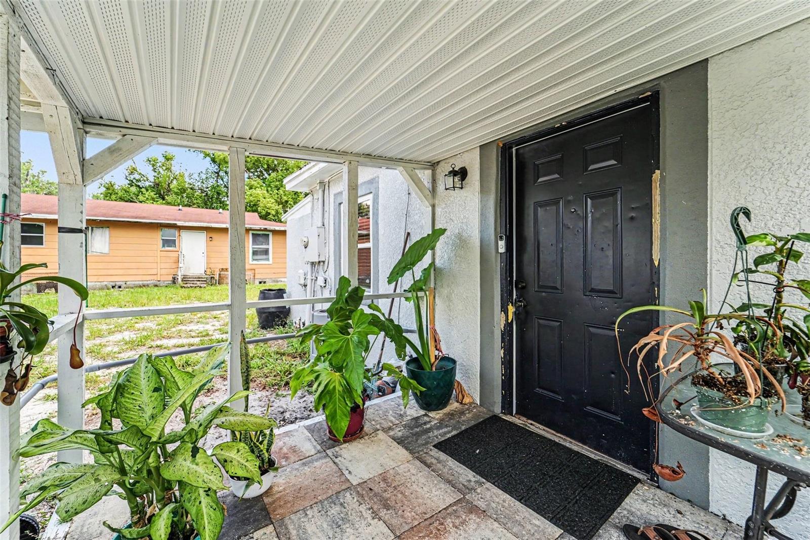 EAST TOWN - Residential