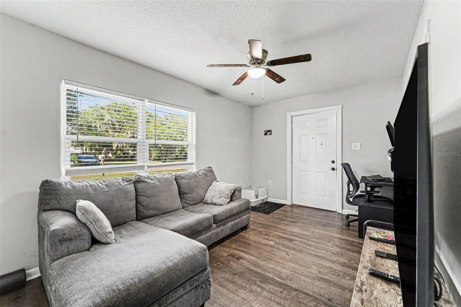 EAST TOWN - Residential