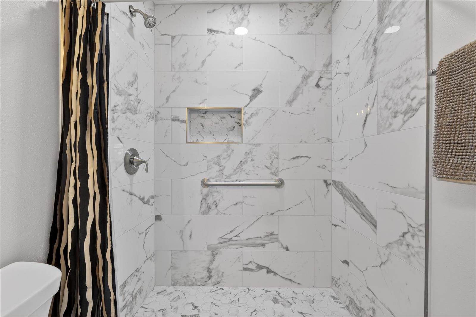 ANDOVER H CONDO - Residential