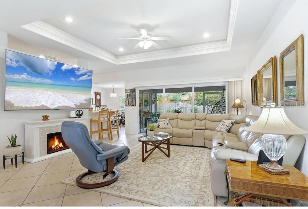 SOUTH VENICE - Residential Lease