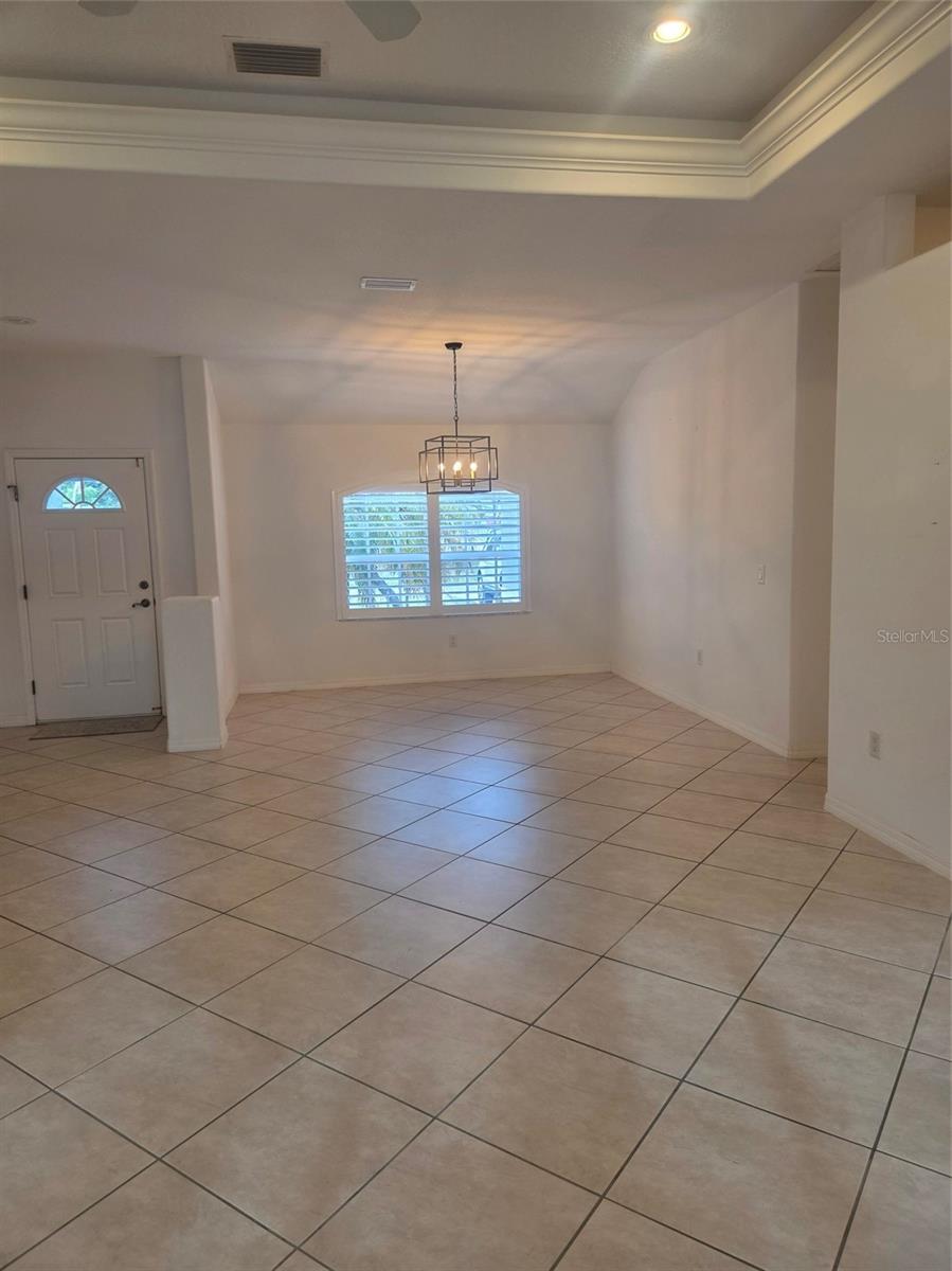 SOUTH VENICE - Residential Lease
