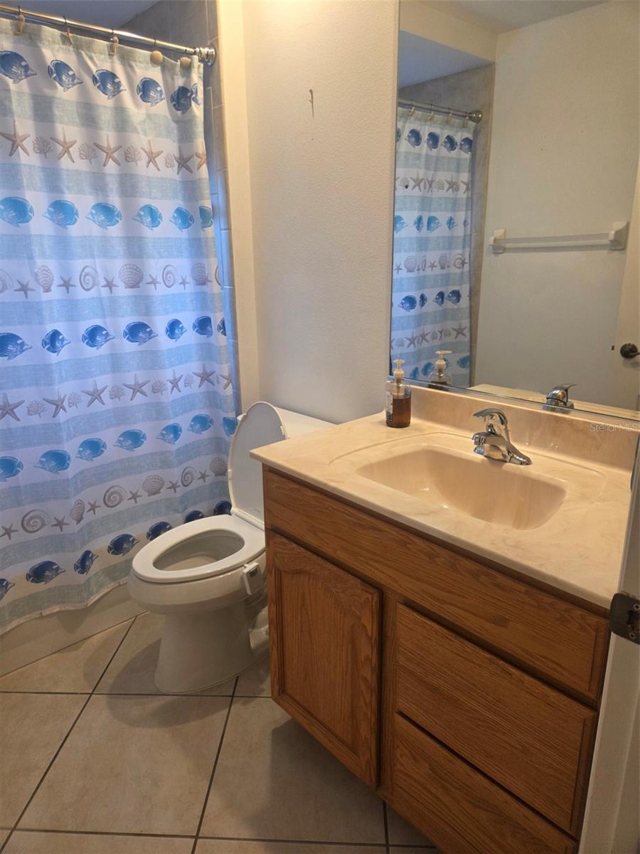 SOUTH VENICE - Residential Lease