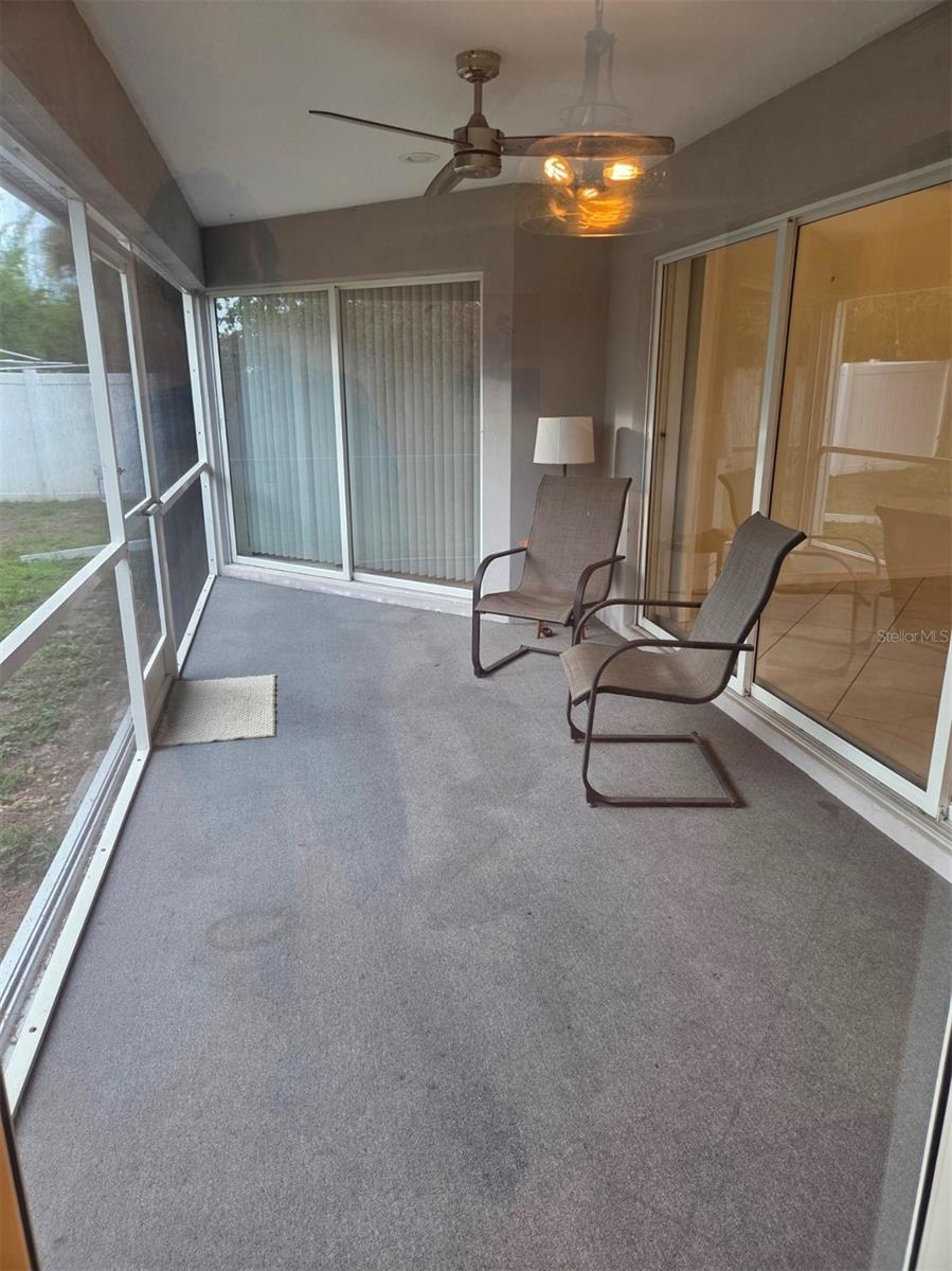 SOUTH VENICE - Residential Lease