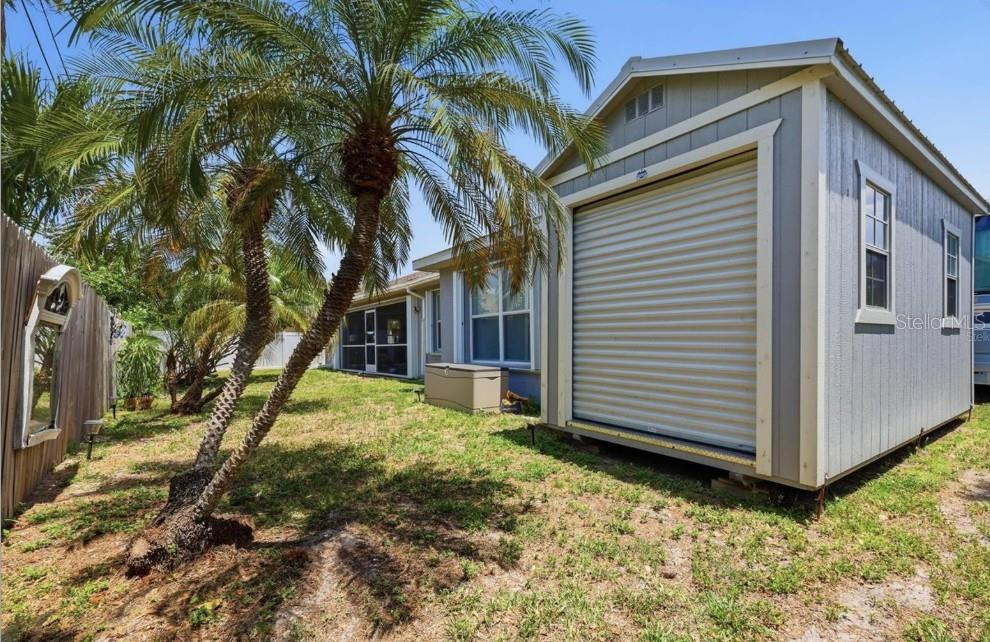 SOUTH VENICE - Residential Lease
