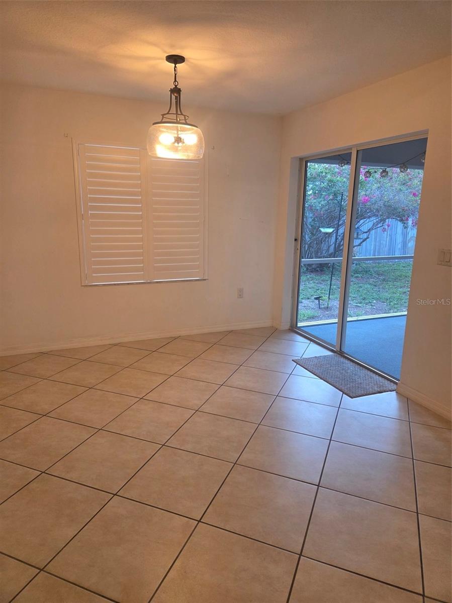 SOUTH VENICE - Residential Lease
